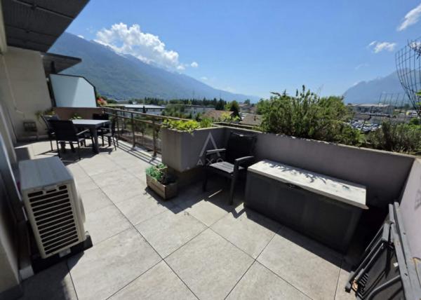 Rare à Albertville (73200)  T4 dernier étage avec grande terrasse sans vis-à-vis et 2 stationnements