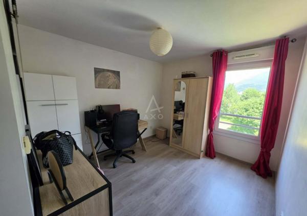 Rare à Albertville (73200)  T4 dernier étage avec grande terrasse sans vis-à-vis et 2 stationnements