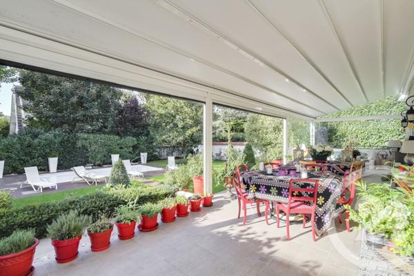 Maison à vendre  7 pièces - 274,33 m2 ST MAUR DES FOSSES - 94