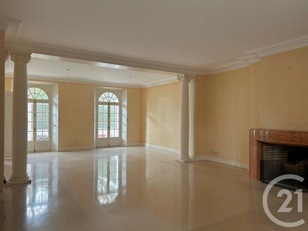 Maison à vendre  7 pièces - 274,33 m2 ST MAUR DES FOSSES - 94