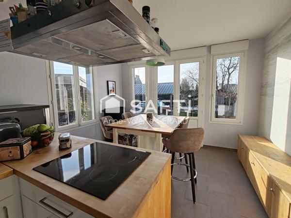 Belle maison de caractère 154 m² – Centre-ville de Saint-Hilaire-du-Harcouët (50600)