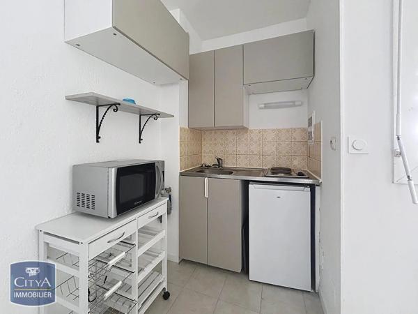 Appartement à louer 1 pièce 20.44m² Nîmes (30900)
