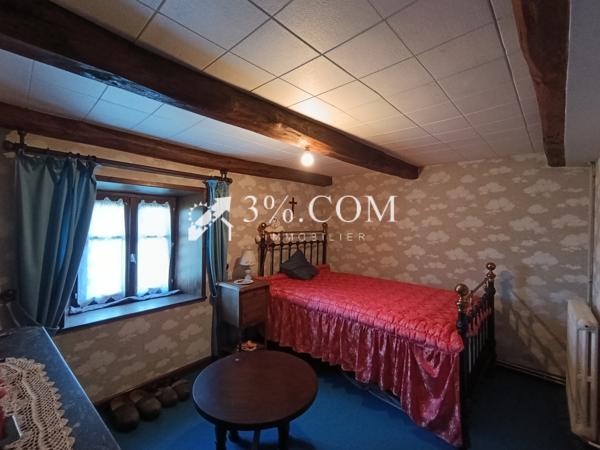 Maison
                                                                                                                                                                                                                                                                                                                        9 pièce(s)                                                                                                                                                                                                          5 chambre(s)                                                                                                                                                                                                          205  m²