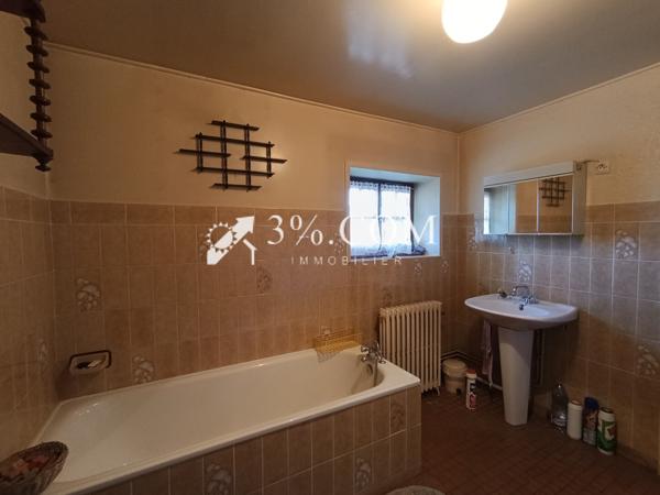 Maison
                                                                                                                                                                                                                                                                                                                        9 pièce(s)                                                                                                                                                                                                          5 chambre(s)                                                                                                                                                                                                          205  m²