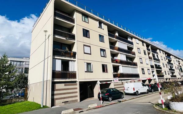 Appartement à vendre    3 pièces • 53,82 m2 Clichy-sous-Bois