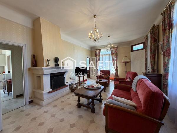 Maison avec vie de plain-pied, 4 chambres.