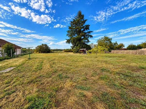Vente                                                      Terrain
                        
                                         750 m2                     à Arandon-Passins