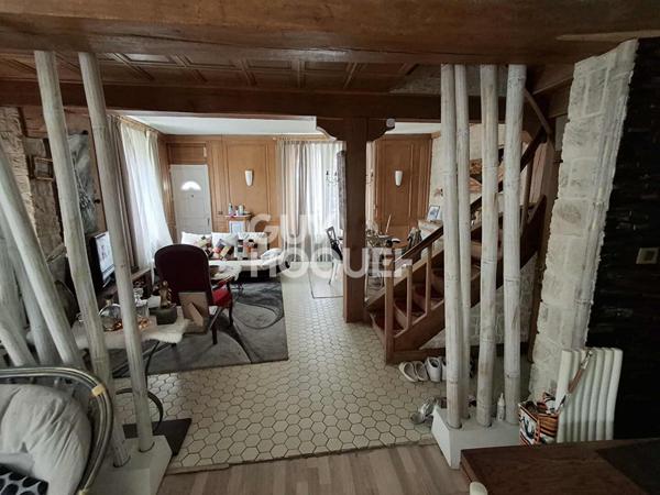 Maison 8 pièces à vendre à Crécy sur Serre - 187 000 