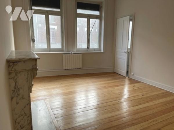 Immeuble de Rapport à vendre à usage commercial et habitation dans les hauts de  France,