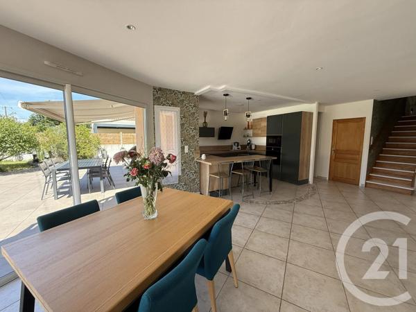 Maison à vendre  5 pièces - 171,37 m 2   MACHECOUL ST MEME  - 44