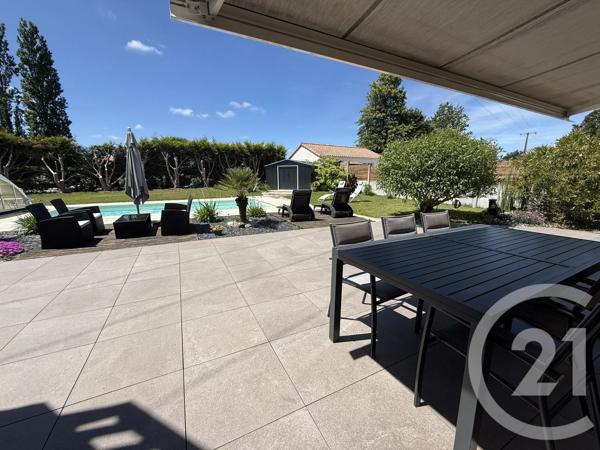 Maison à vendre  5 pièces - 171,37 m 2   MACHECOUL ST MEME  - 44