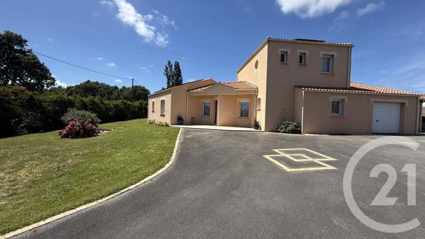 Maison à vendre  5 pièces - 171,37 m 2   MACHECOUL ST MEME  - 44