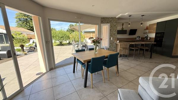 Maison à vendre  5 pièces - 171,37 m 2   MACHECOUL ST MEME  - 44