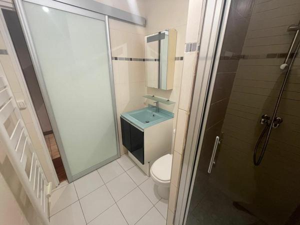 Appartement à louer    1 pièce • 26,53 m2 Émerainville