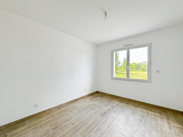Maison neuve 100m² RE2020 + hangar de 100m² - Au calme du marais !