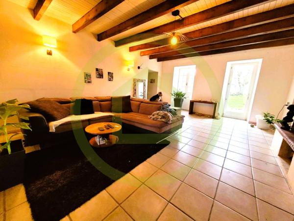 Maison à SAINT BONNET SUR GIRONDE (17150)