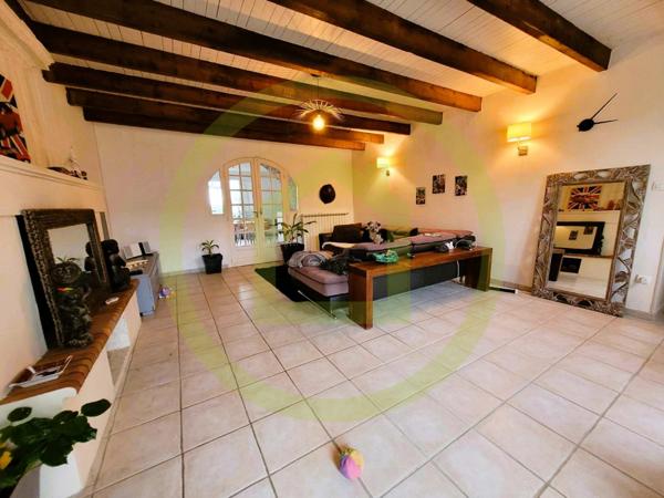 Maison à SAINT BONNET SUR GIRONDE (17150)