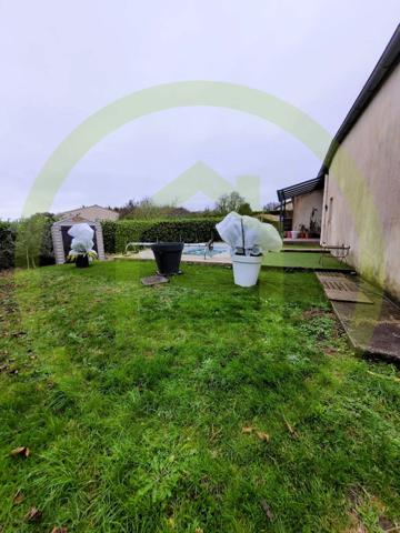 Maison à SAINT BONNET SUR GIRONDE (17150)