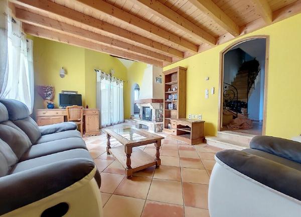 Maison à vendre    7 pièces •  Niozelles