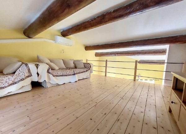 Maison à vendre    7 pièces •  Niozelles