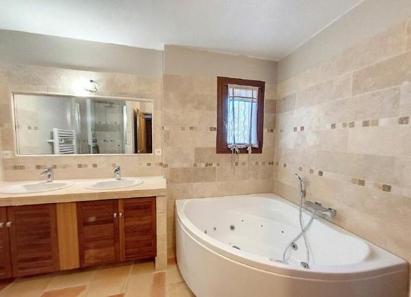 Maison à vendre    7 pièces •  Niozelles