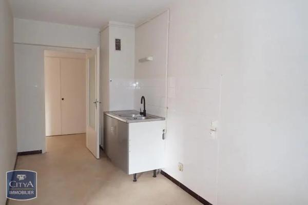 Appartement à louer 3 pièces 66.97m² Chambéry (73000)