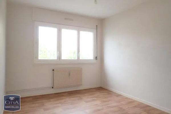 Appartement à louer 3 pièces 66.97m² Chambéry (73000)