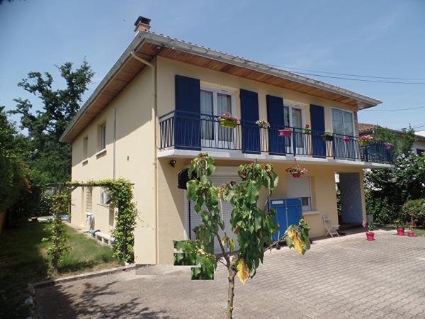 PESSAC - Limite TALENCE - Maison - 12 pièces - 220m2 - 11 chambres - Investissement