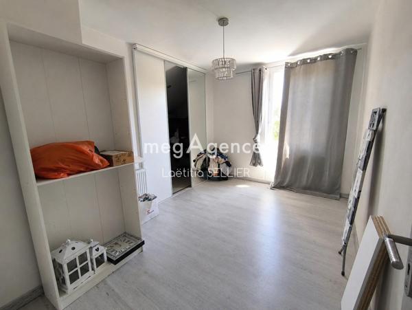 Maison à MONTLUCON, 03100 - 6 pièces 125m²