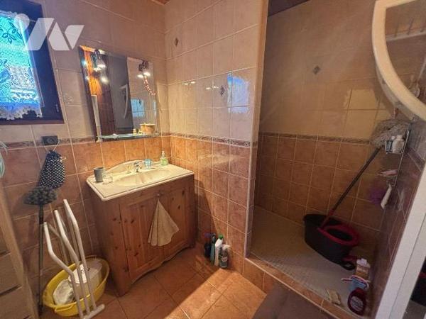 A VENDRE, Gironde, proche Bordeaux, BLANQUEFORT proche centre et secteur calme, sur un terrain ...