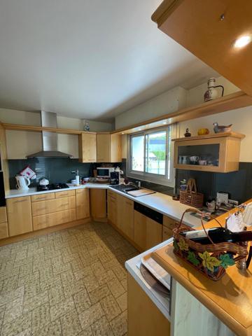 Maison à PLUNERET, 56400 - 7 pièces 128m²