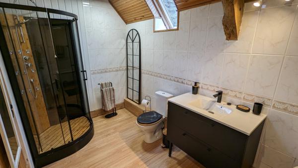 Maison spacieuse en campagne avec 2 gîtes