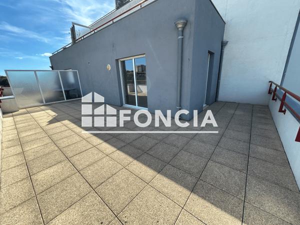 Location Appartement 2 pièces 56.6 m² - Résidence la Comète La Roche Sur Yon 85000