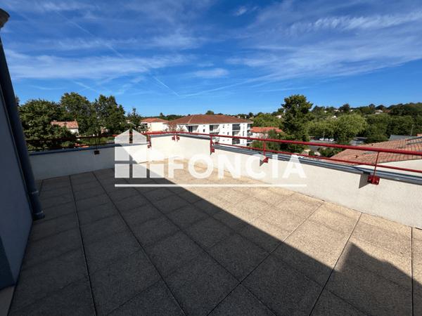 Location Appartement 2 pièces 56.6 m² - Résidence la Comète La Roche Sur Yon 85000