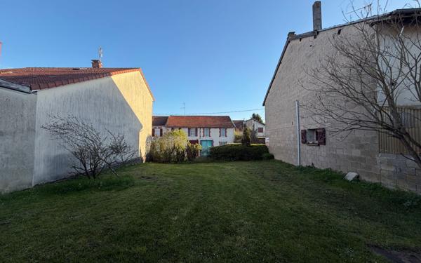 Maison à vendre    4 pièces •  Villotte-devant-Louppy