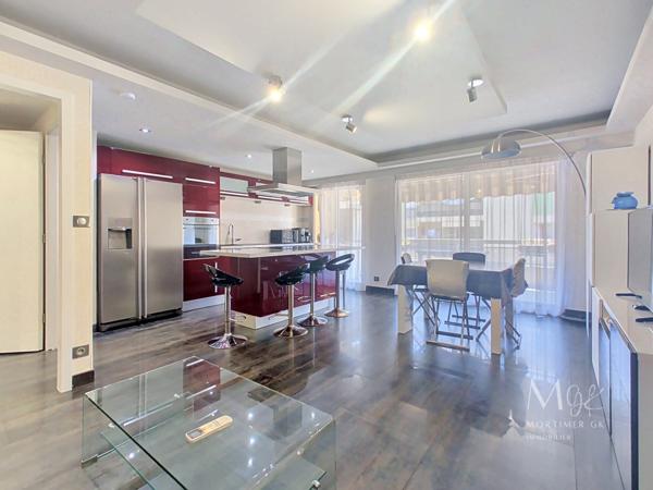 Appartement à SAINT LAURENT DU VAR (06700)
