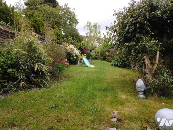 VALENCIENNES SECTEUR PRISE MAISON DE VILLE MITOYENNE AVEC GARAGE