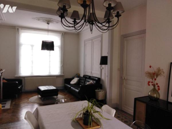 VALENCIENNES SECTEUR PRISE MAISON DE VILLE MITOYENNE AVEC GARAGE