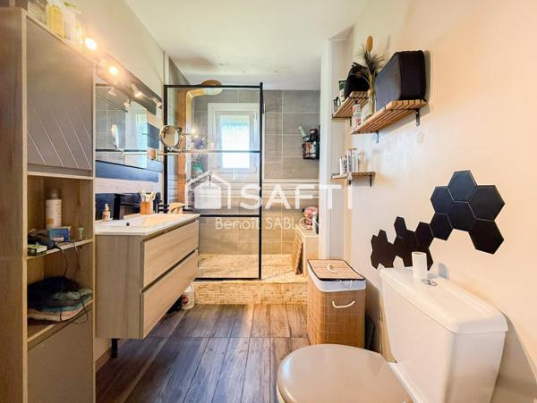Maison 150m², grand séjour, 4 chambres et sous-sol