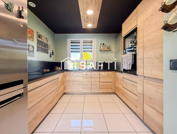 Maison 150m², grand séjour, 4 chambres et sous-sol