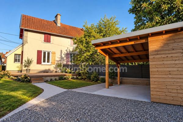 MONTBÉLIARD 25200 - MAISON 3 PIÈCES ENTIÈREMENT RÉNOVÉE – 2 CHAMBRES – TERRAIN 3 ARES – PARKING SÉCURISÉ –