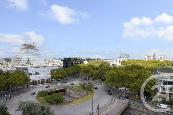 Appartement F3 à vendre  3 pièces - 74 m2 PARIS - 75015