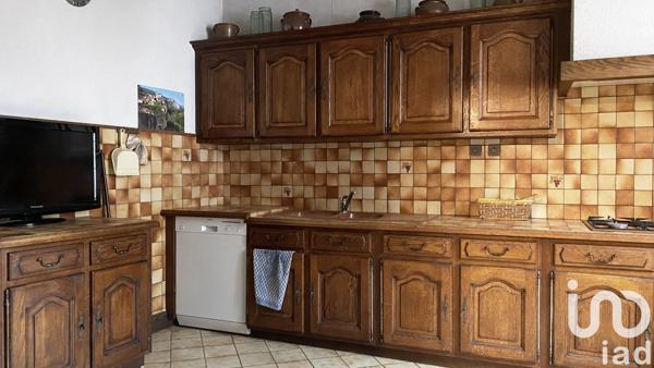 Maison à vendre 7 pièces 141 m² Saint-Même-les-Carrières