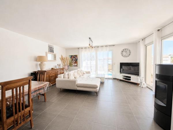 Maison à vendre 4 pièces  ()