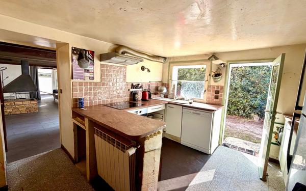 Maison à vendre    5 pièces •  Six-Fours-les-Plages