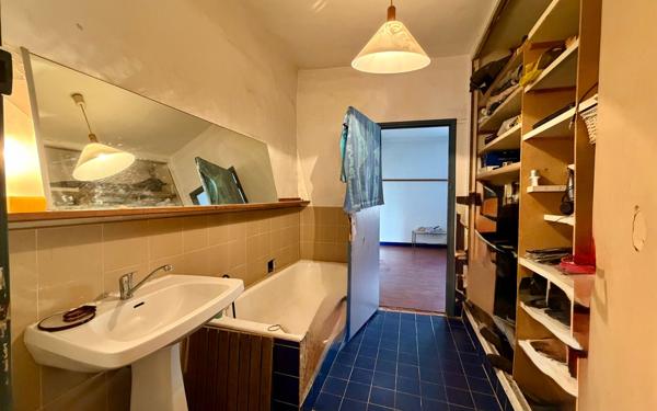 Maison à vendre    5 pièces •  Six-Fours-les-Plages