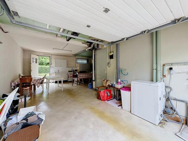 CHAMBRAY-LÈS-TOURS – FONTAINE BLANCHE – MAISON FAMILIALE À RÉINVENTER SUR PLUS DE 500 M²