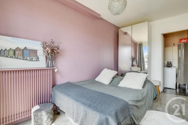 Appartement F2 à vendre  2 pièces - 36 m 2   PARIS  - 75020