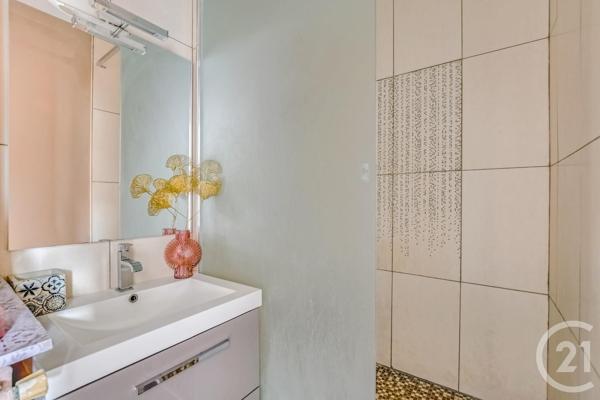 Appartement F2 à vendre  2 pièces - 36 m 2   PARIS  - 75020