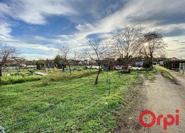 Terrain à vendre    Saint-Amand-Montrond